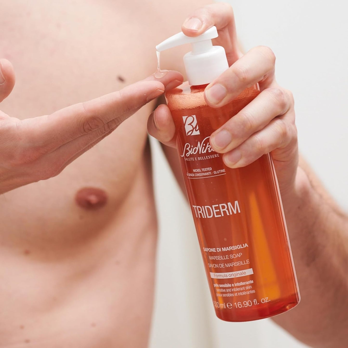 Bionike Triderm - Sapone Liquido Di Marsiglia per Pelli Sensibili E Intolleranti, Detergente Delicato Ad Azione Protettiva E Idratante, Dona Morbidezza