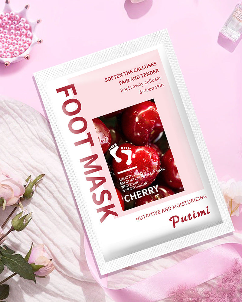 whitening and moisturizing foot mask